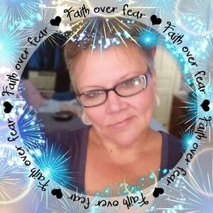 Meet your Posher, Valerie